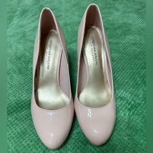 Nude high heel shoes size 9